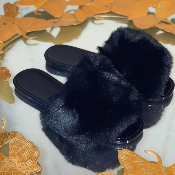 🖤Just In 🖤FUR JELLY SLIDES- BLACK - Picture 3 of 3